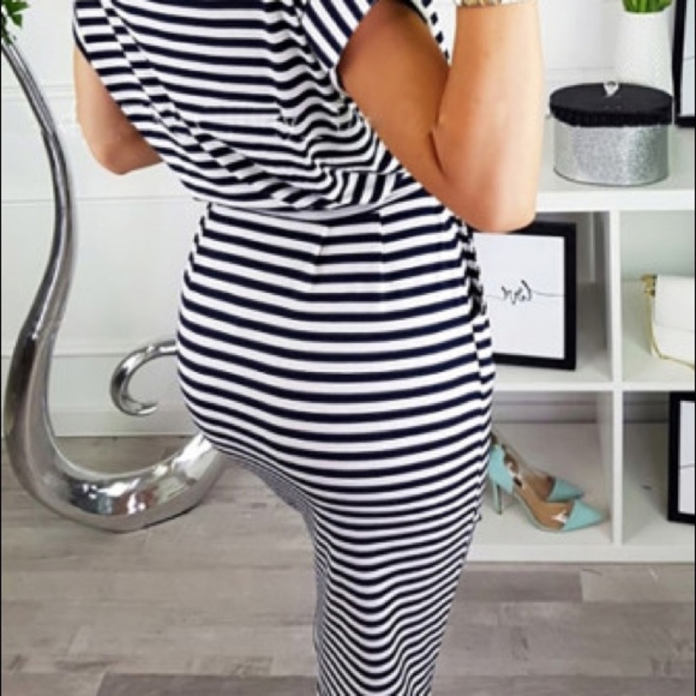 Dress - Picture 4 of 11